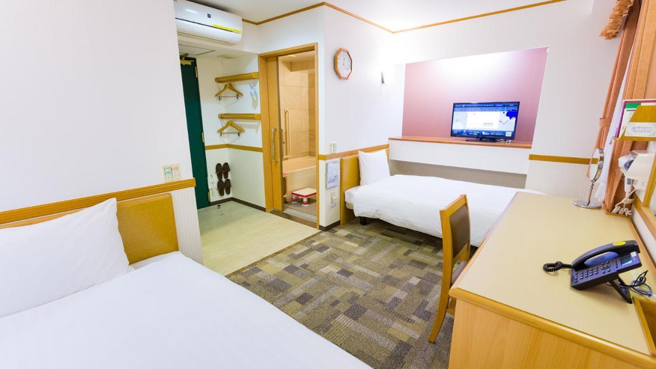 Toyoko Inn JR Yokohama sen Sagamihara Ekimae Ruang foto