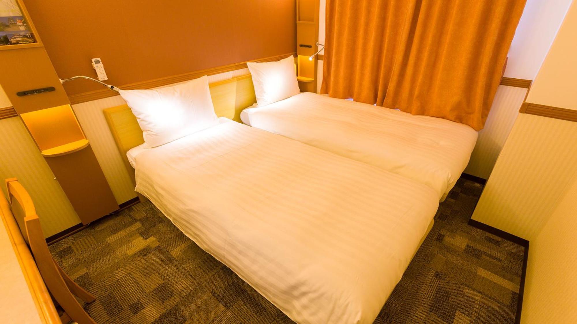 Toyoko Inn JR Yokohama sen Sagamihara Ekimae Ruang foto